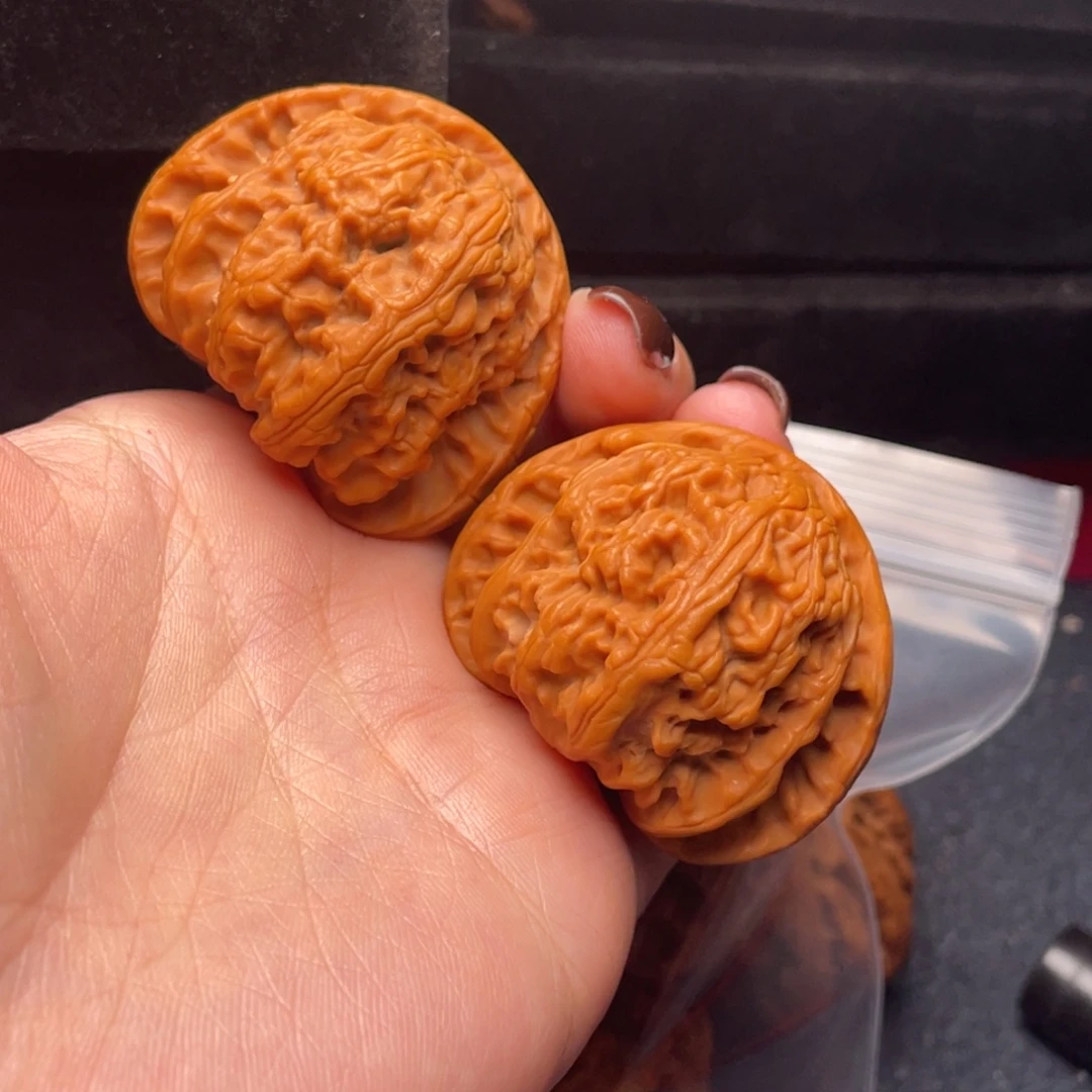 老***边文玩核桃吊坠秦岭核桃95