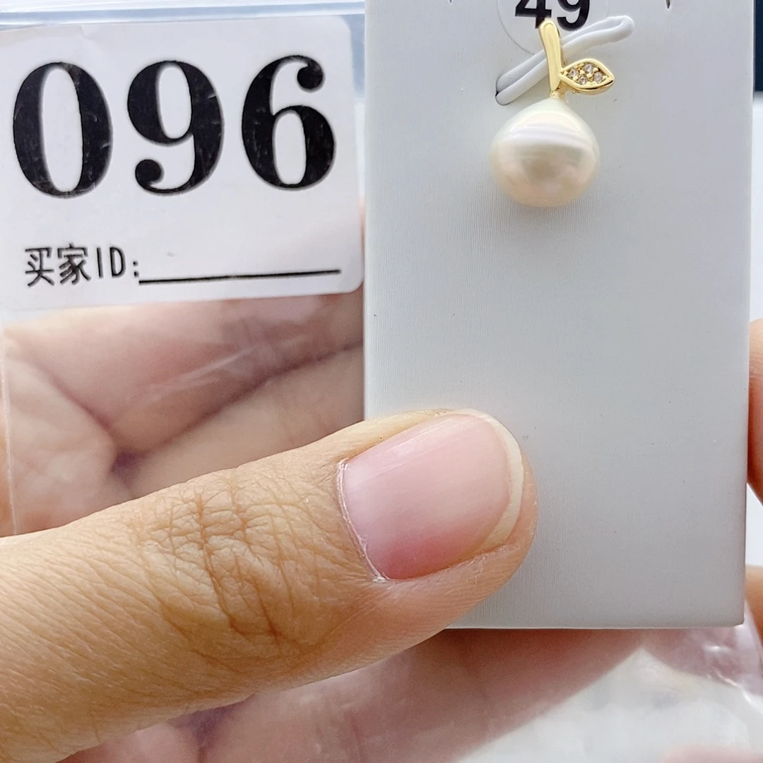 钛钢颈饰淡水珍珠