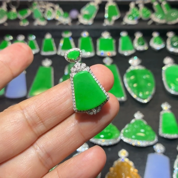 翡翠18K金镶嵌吊坠(不含链)