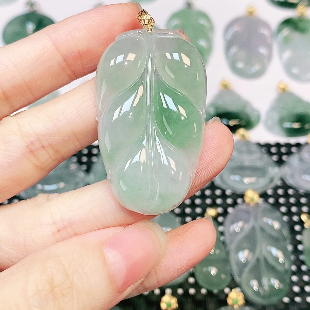 吊坠(不含链)18K金镶嵌翡翠