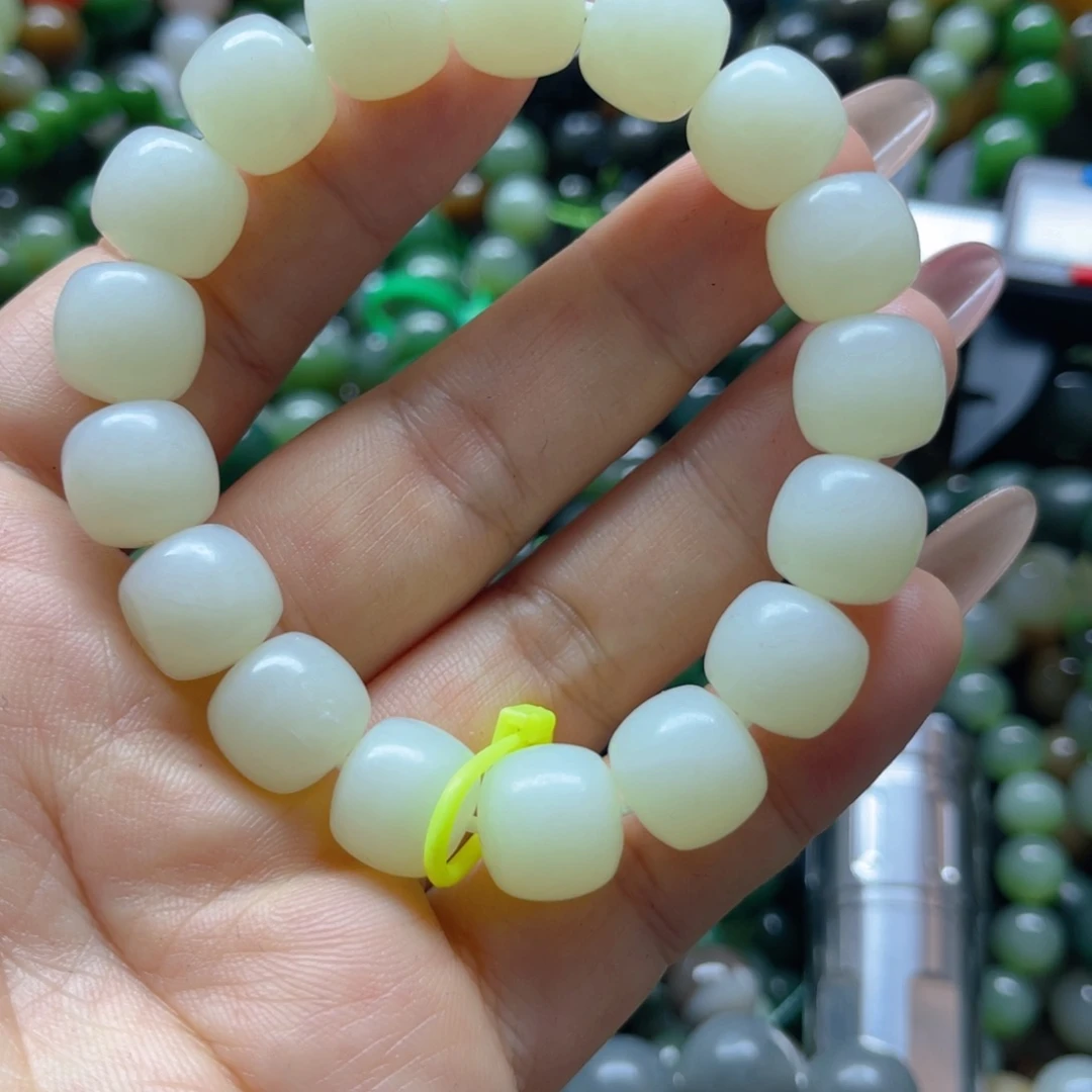 手链未镶嵌和田玉