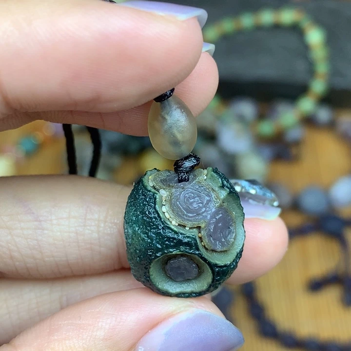 玛瑙/玉髓未镶嵌珠宝半成品