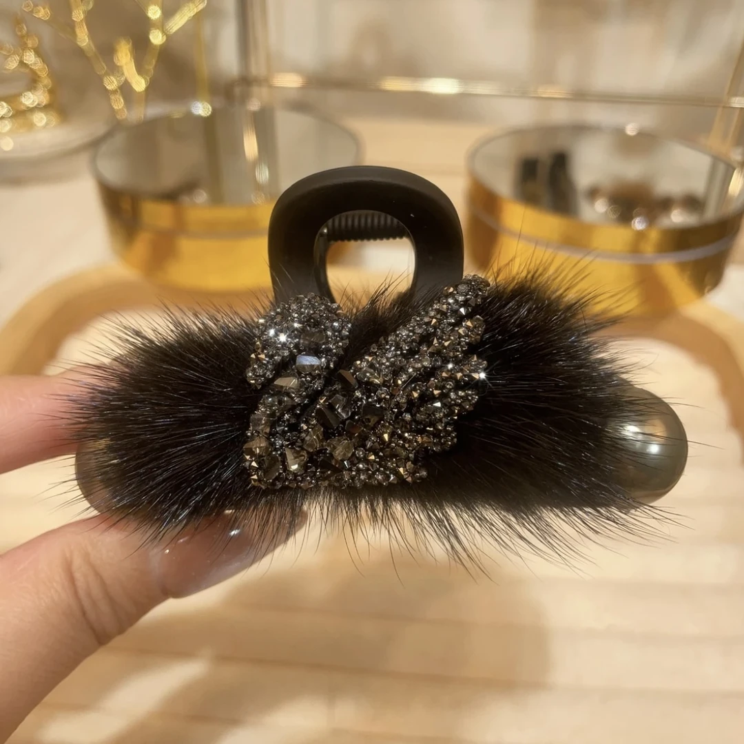 KISS MAX高级感黑天鹅发夹时尚百搭女款鲨鱼夹（39020)