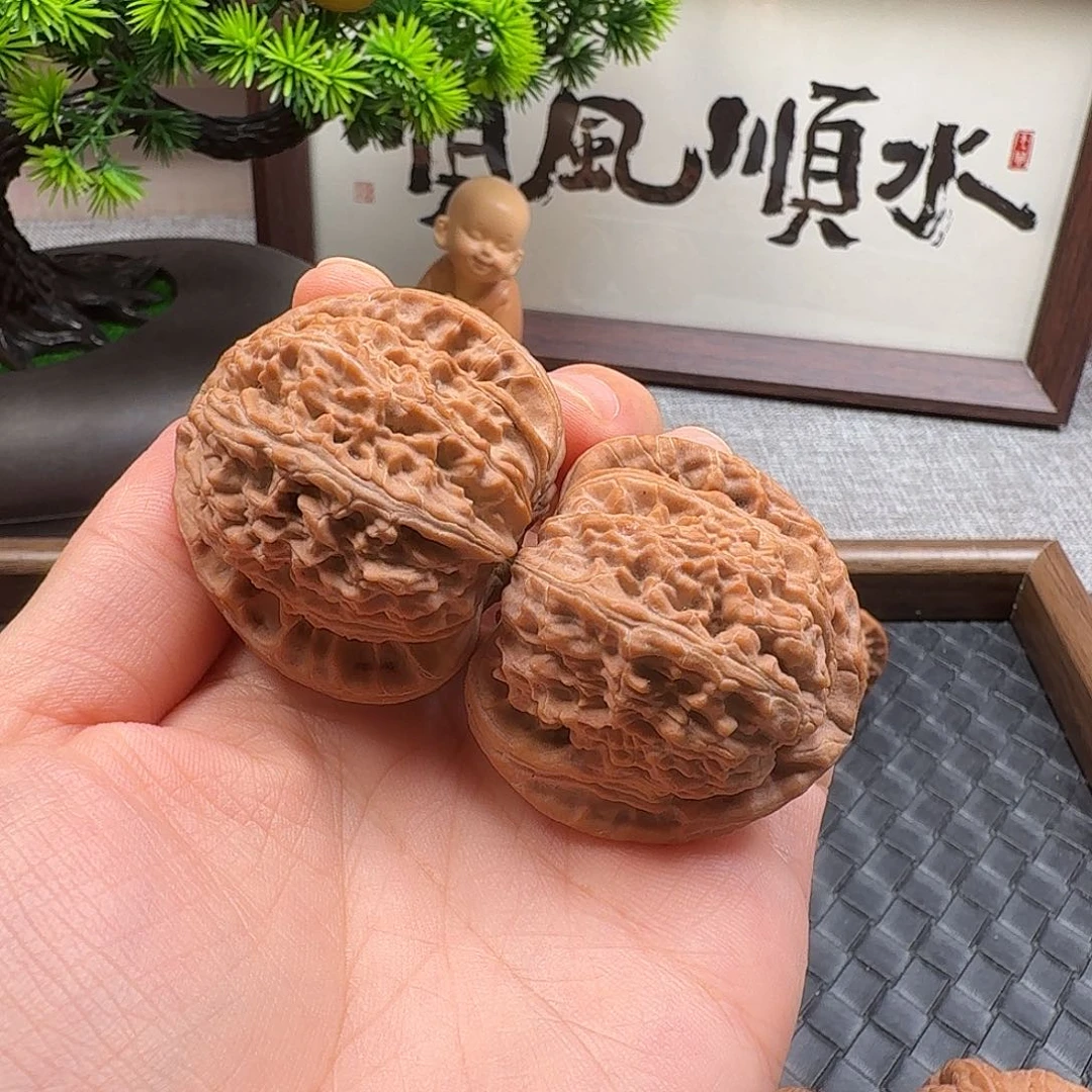 大***哥核桃全品新果三角白43