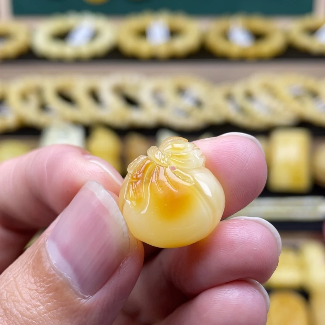 琥珀裸石未镶嵌琥珀蜜蜡