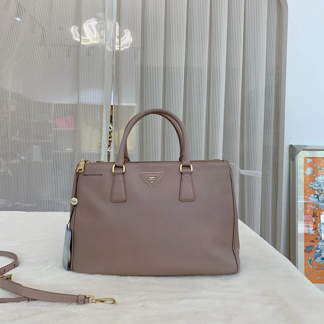 95新 Prada/普拉达 普拉达粉色杀手包，A341