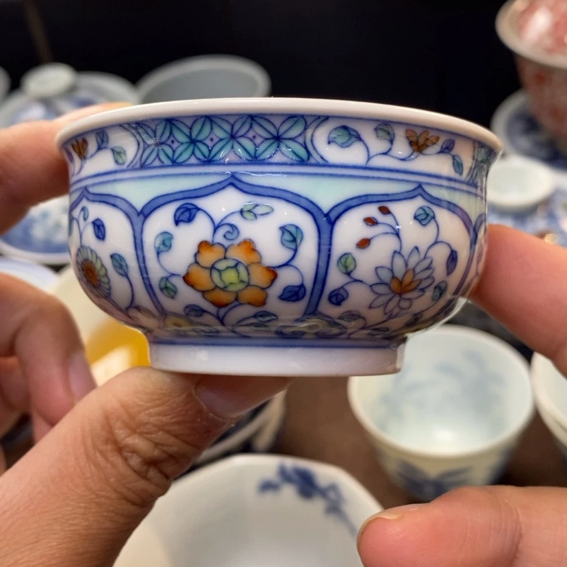 【闪购商品】景德镇青花斗彩主人杯
