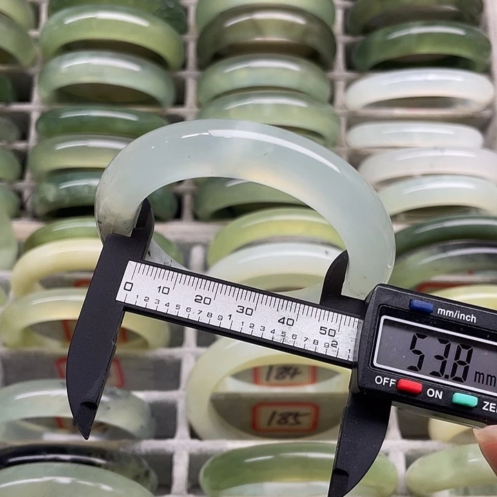 蛇纹石玉未镶嵌手镯174