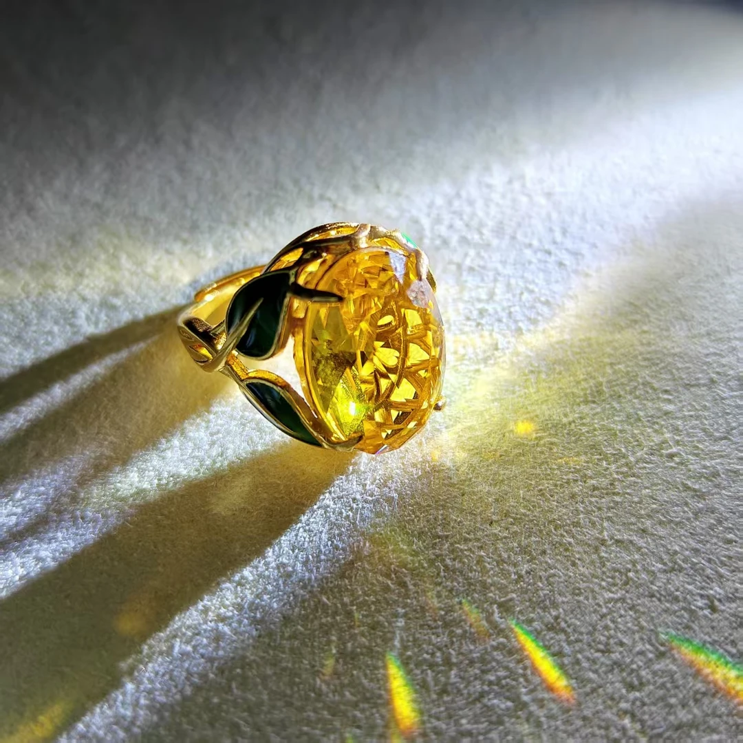 拾金藏宝 D074纯珍奢品满黄豪镶戒 配收藏证礼盒 多样性发一件