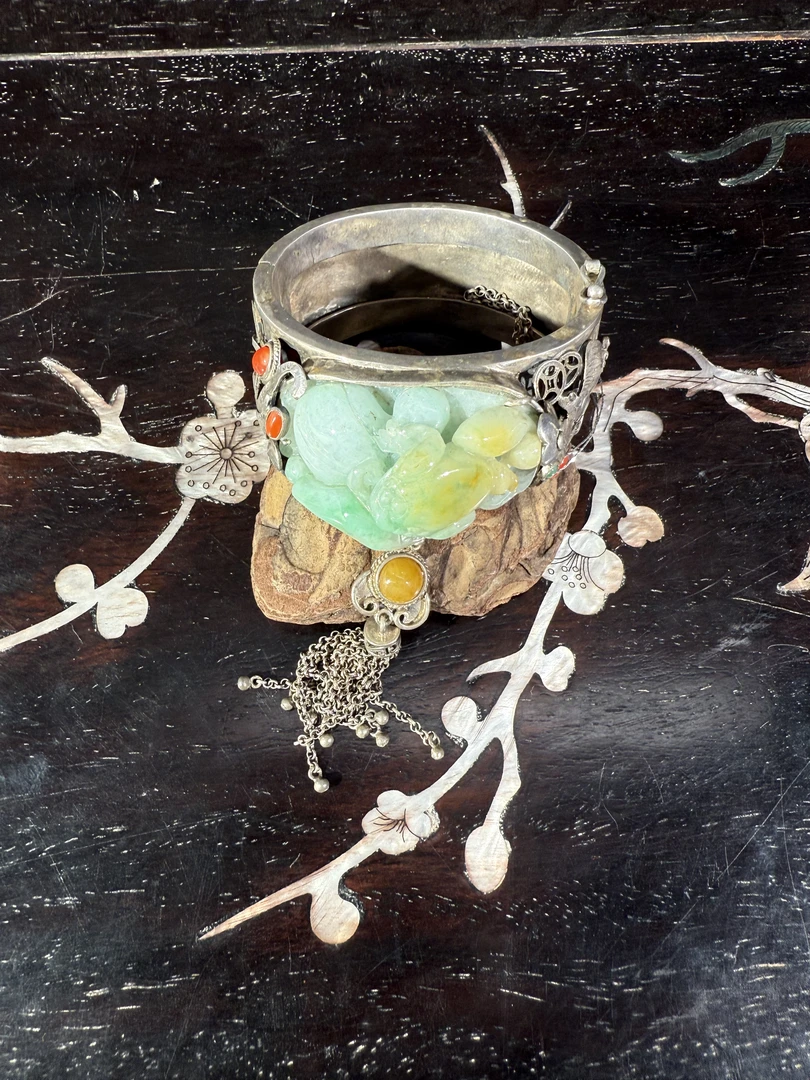 2.24香港王老板-翡翠a货镶嵌手镯2t156