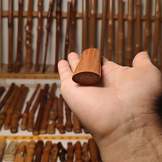 s***i实心玉竹扁手把件