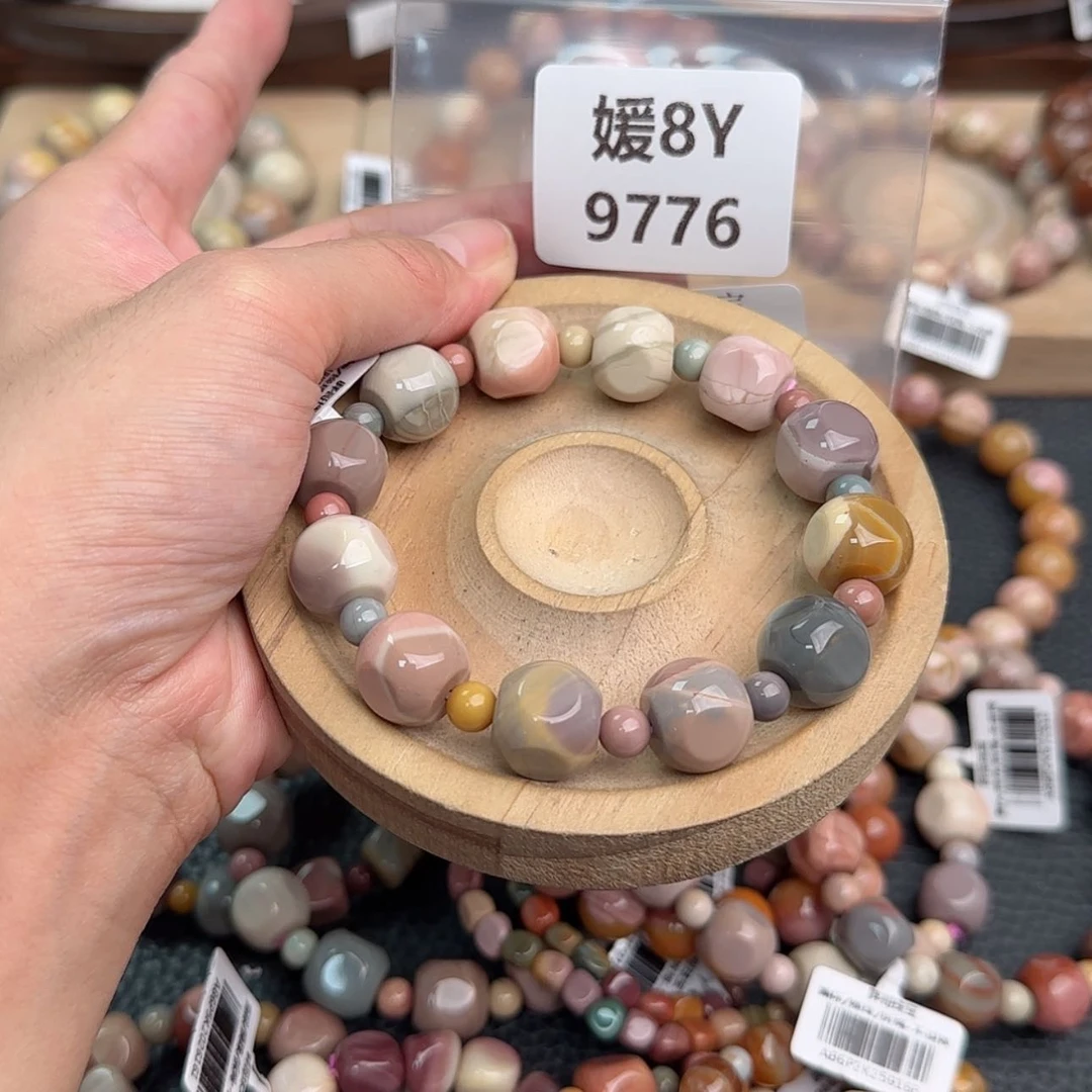 【闪购商品】未镶嵌手链石英质玉A****?