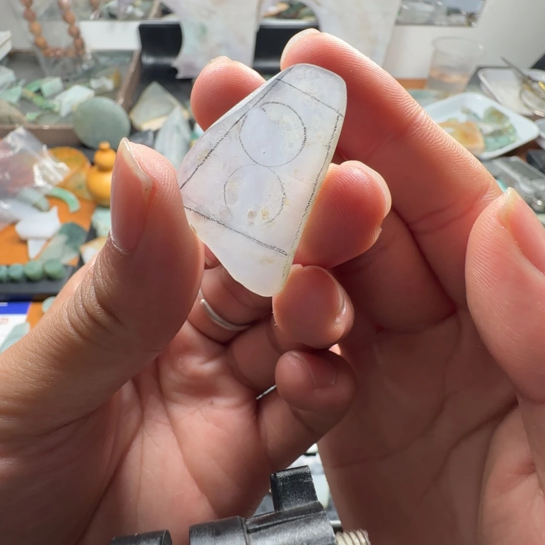 定制翡翠未镶嵌材料