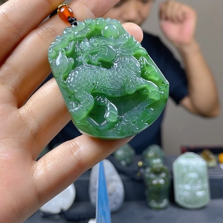 和田玉未镶嵌颈饰