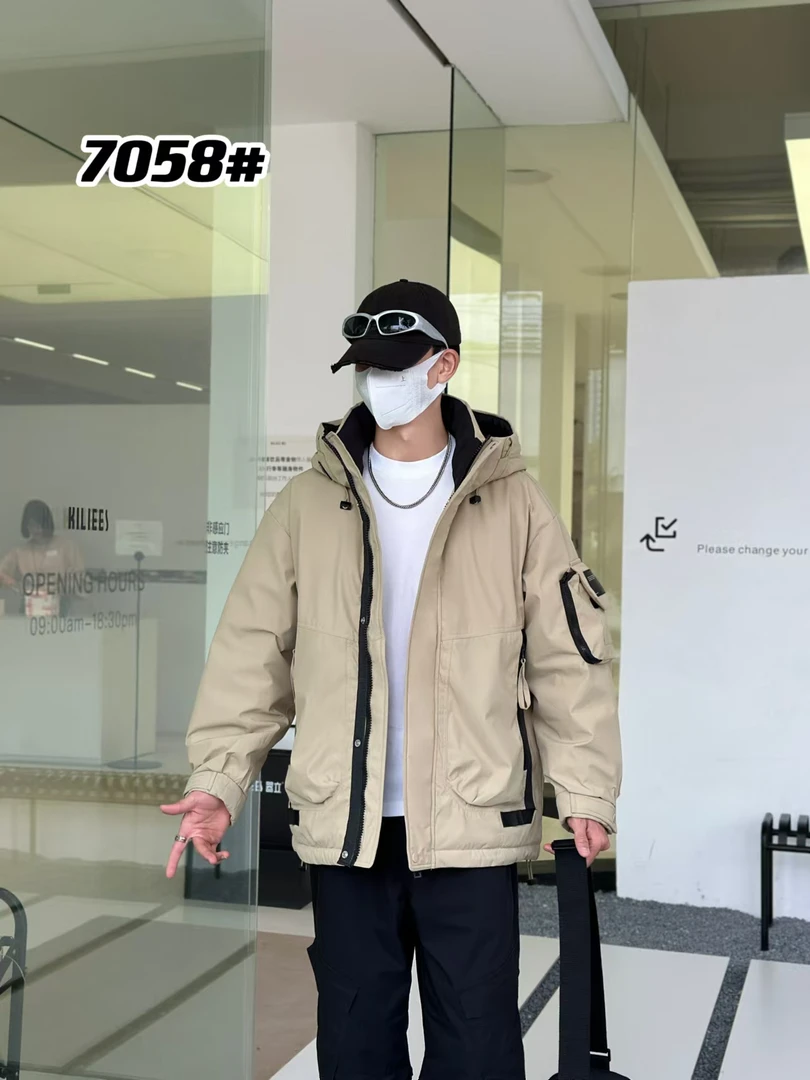 蜜地苏拉&新款外套袖口袋男款冲锋衣上衣#7058夹克衫