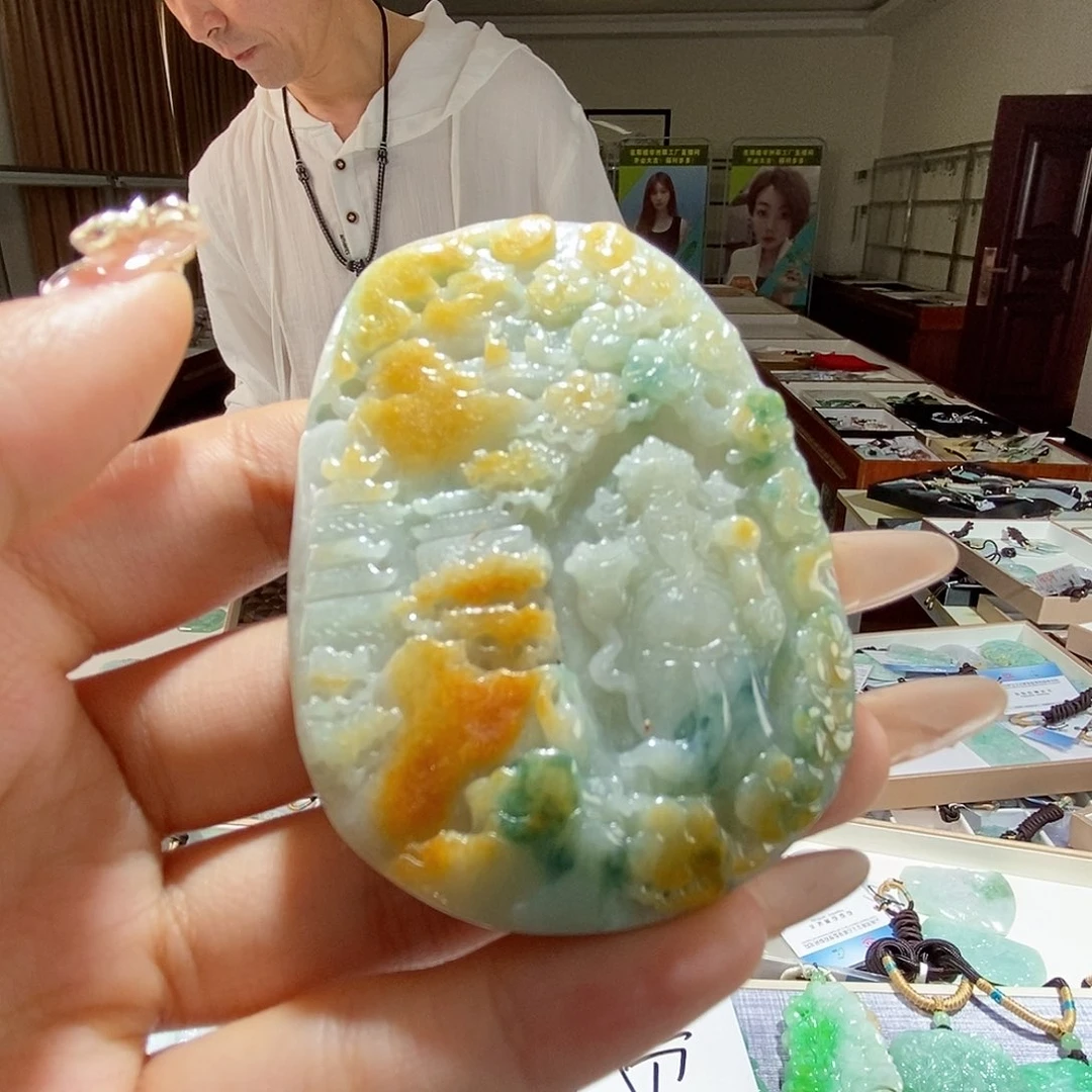 翡翠未镶嵌颈饰翡翠