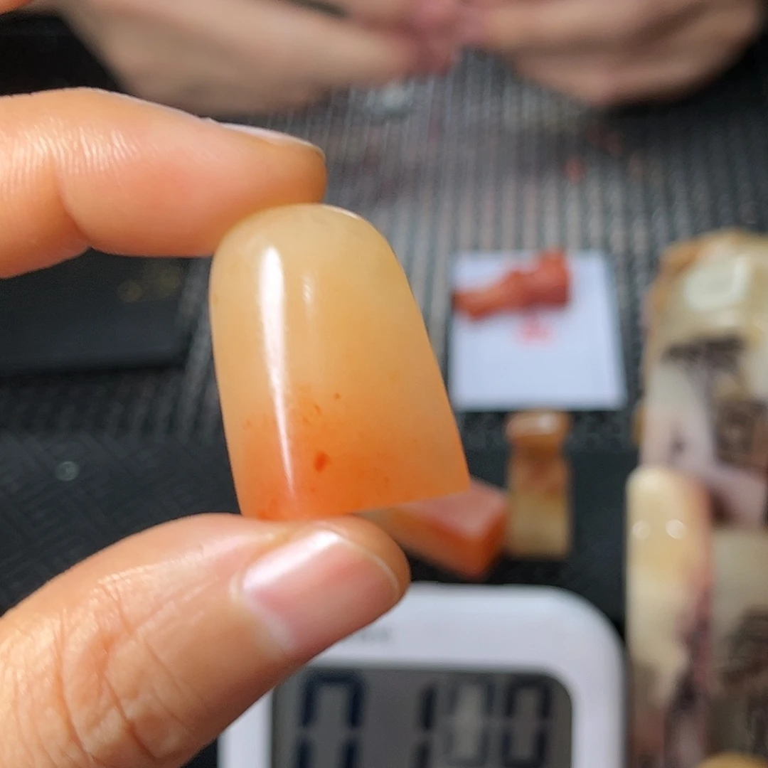 寿山石印石这种现象很明显了呢