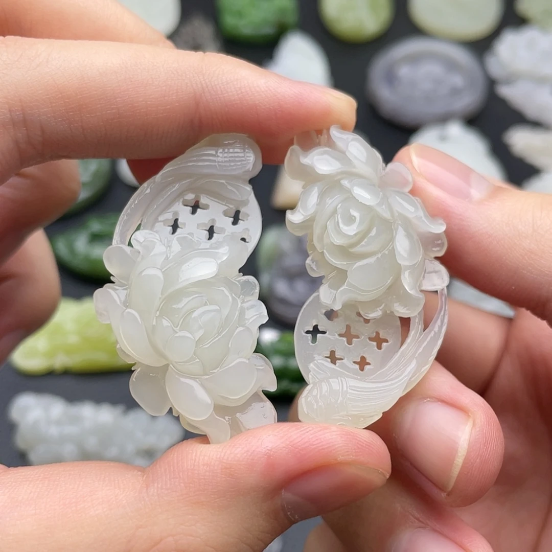 【闪购商品】颈饰未镶嵌和田玉