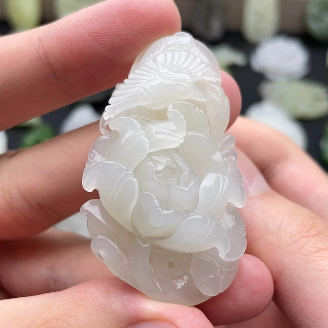 【闪购商品】颈饰未镶嵌和田玉