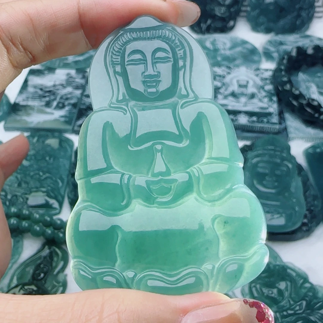 颈饰未镶嵌翡翠多样性发货天然的A货翡翠