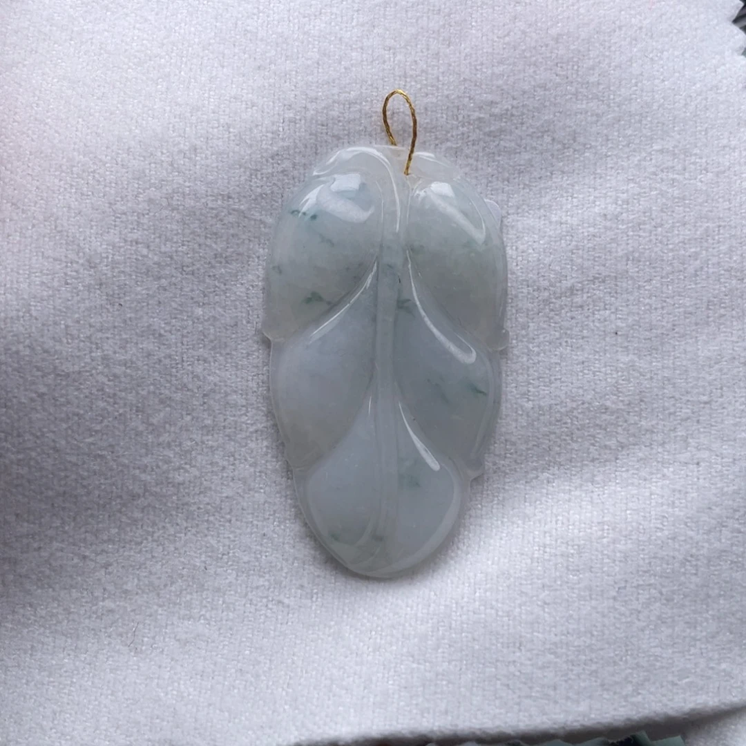颈饰未镶嵌翡翠树叶
