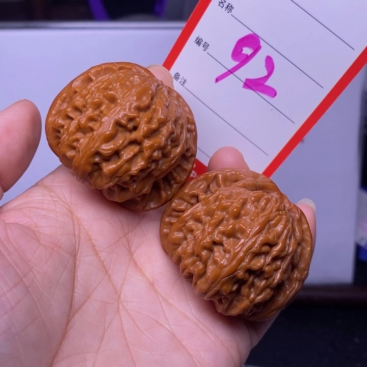 把件文玩核桃92，43白狮子