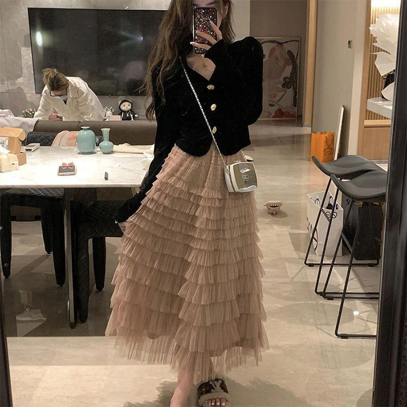 2024秋季新款流行穿搭一整套女网红时尚减龄套装上衣半身裙两件套