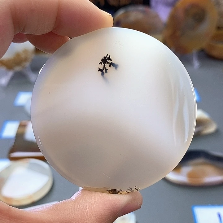 玛瑙/玉髓未镶嵌珠宝半成品