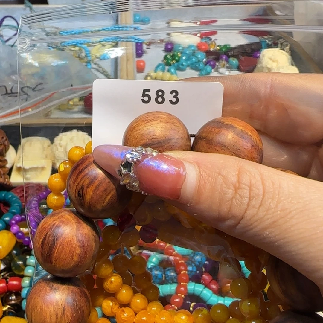 大果紫檀（缅甸花梨）芦**囊