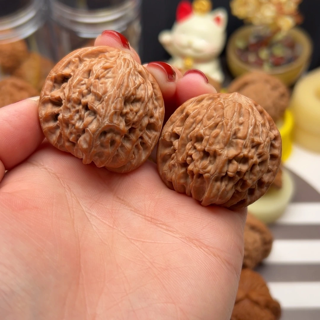 简***乐把件文玩核桃39全品红皮山地磨盘