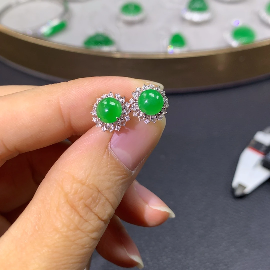 翡翠耳饰18K金镶嵌翡翠