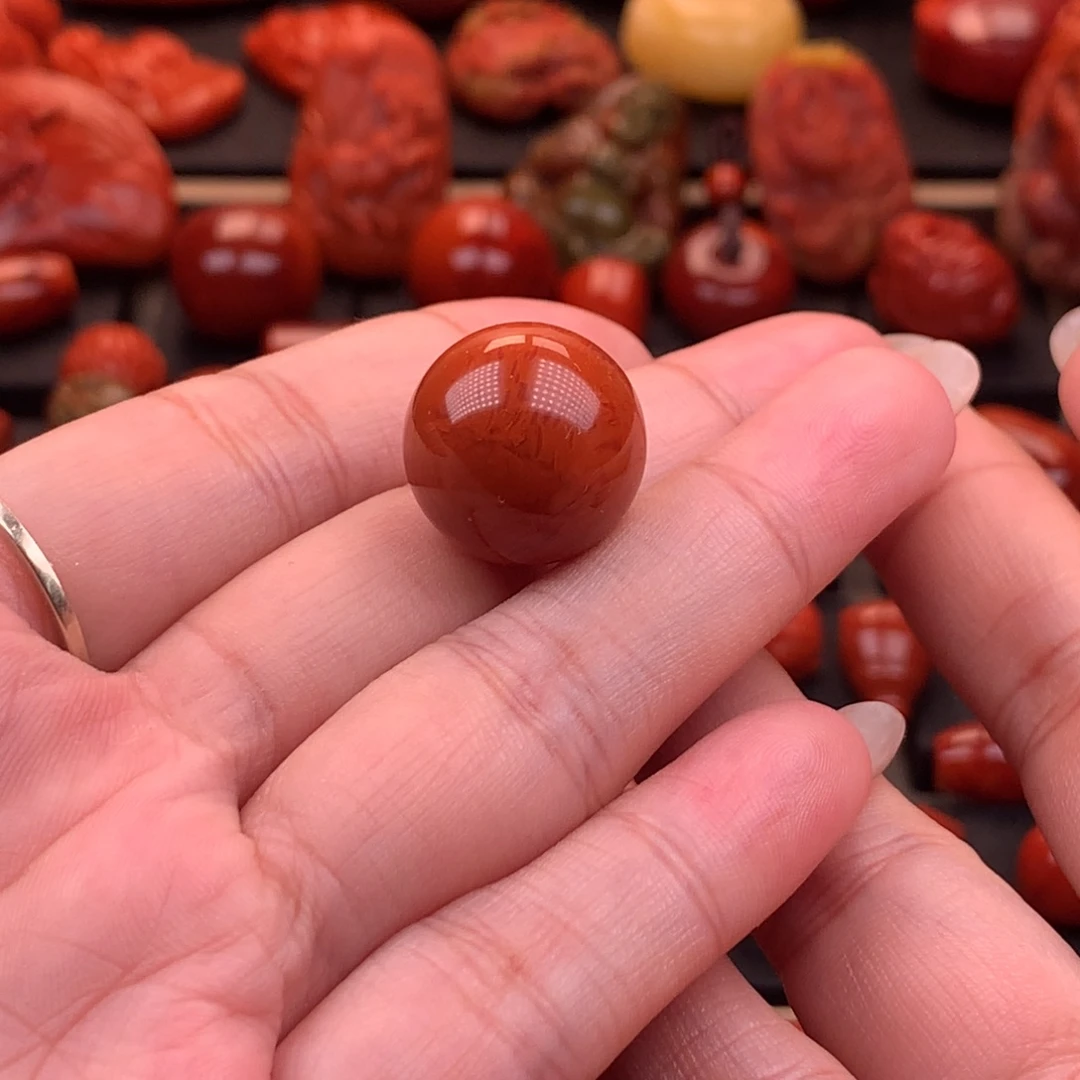 南红玛瑙未镶嵌原矿高品圆珠18mm
