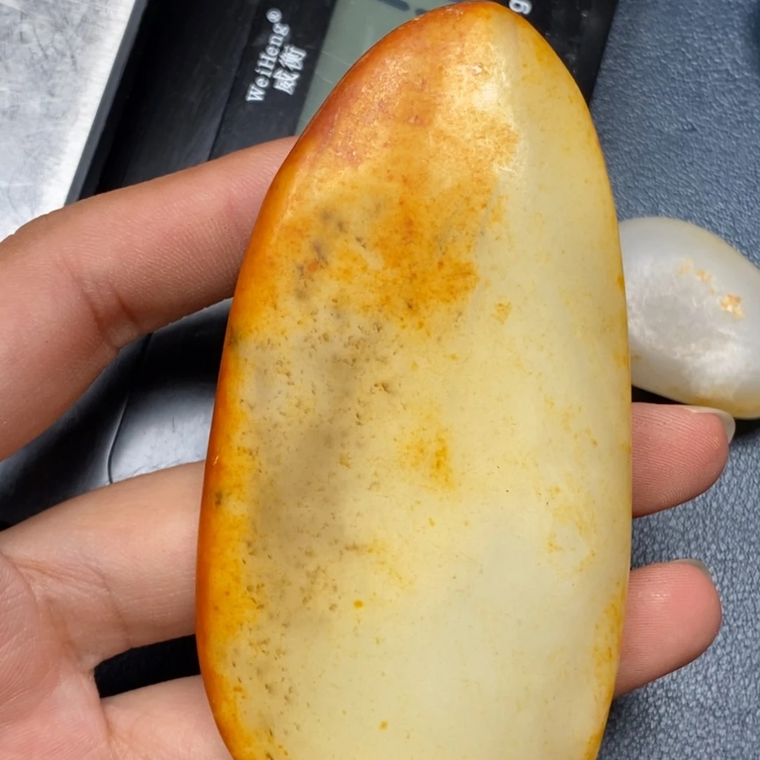 和田玉（糖玉）未镶嵌挂件