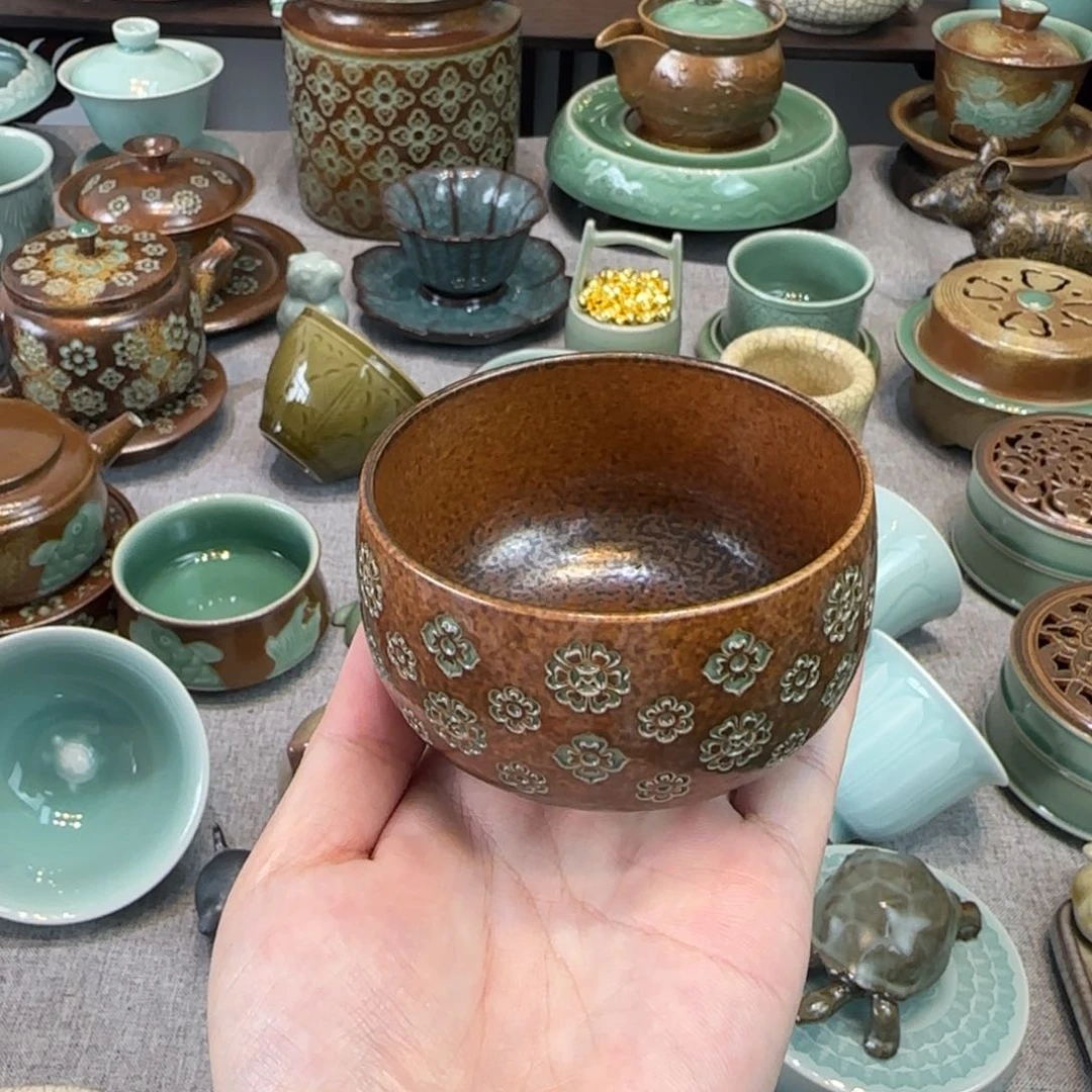 龙泉青瓷宝相花主人杯