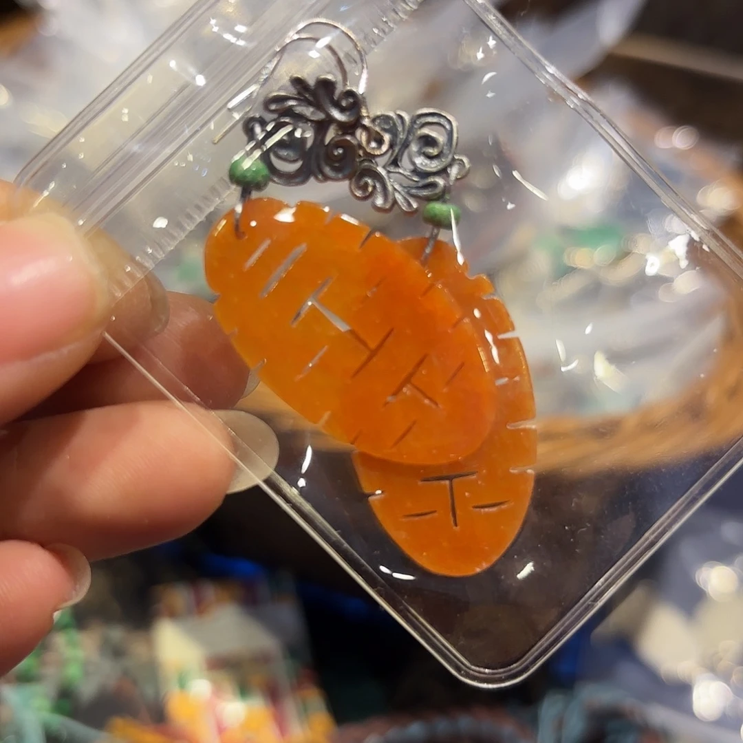 翡翠未镶嵌颈饰我
