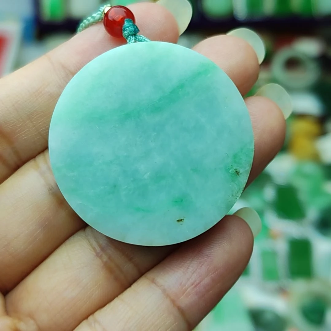 翡翠未镶嵌颈饰29