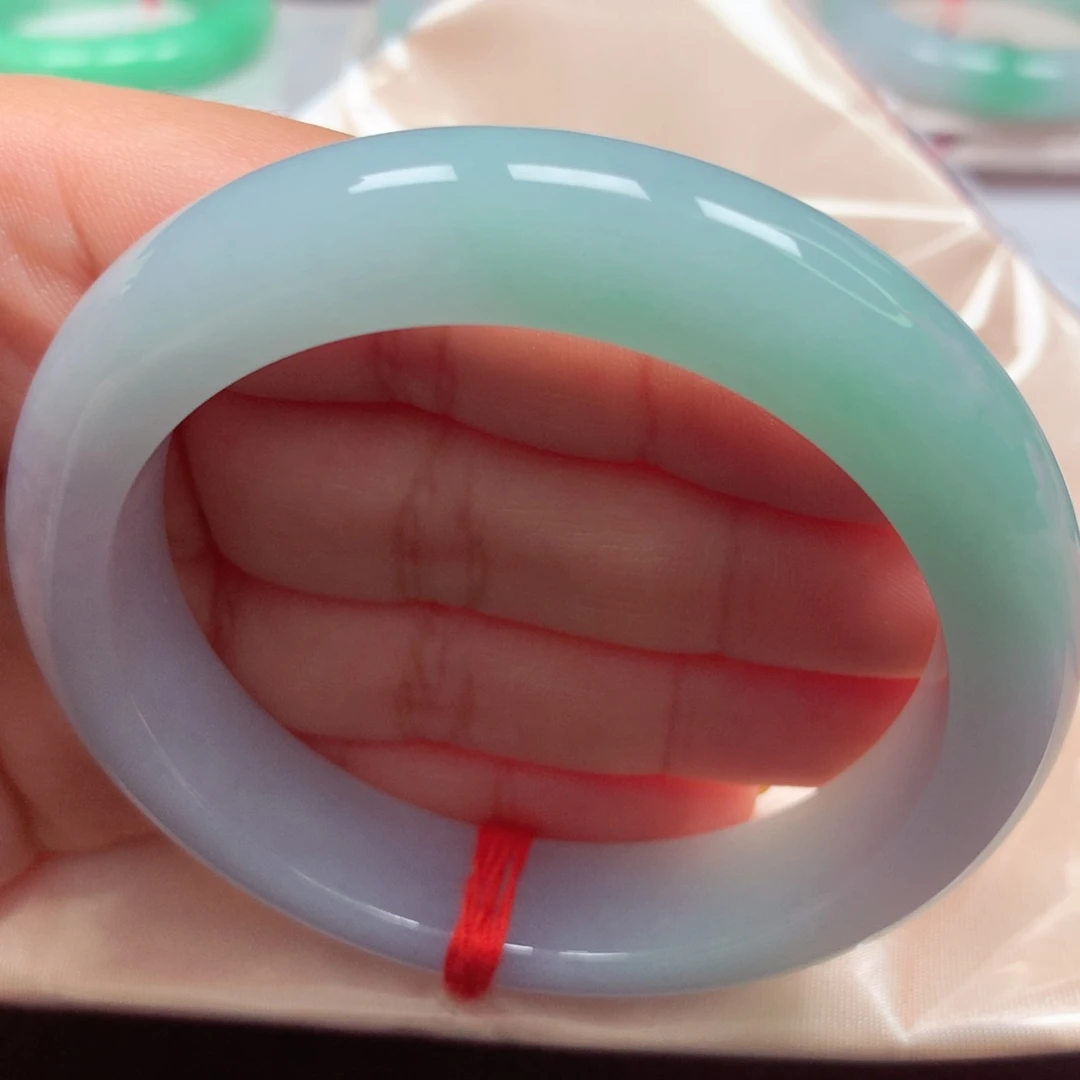 翡翠未镶嵌手镯25冰胶春彩