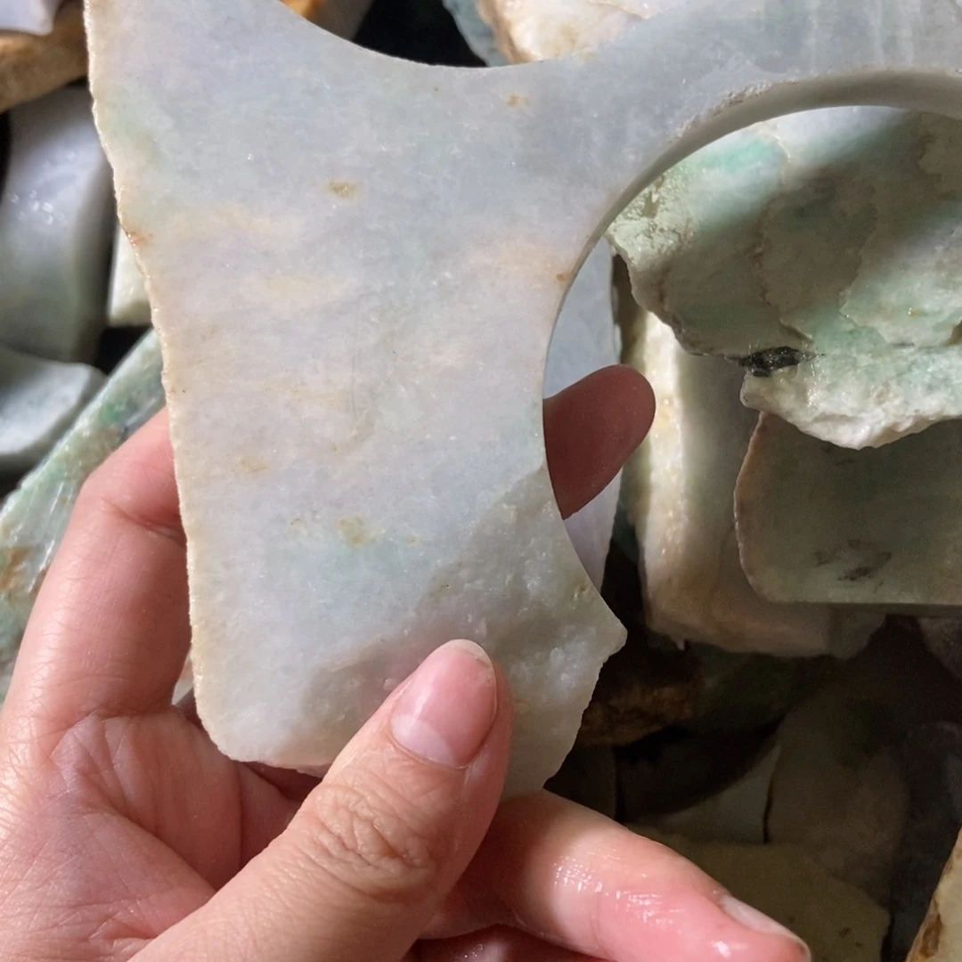 翡翠未镶嵌颈饰天然翡翠