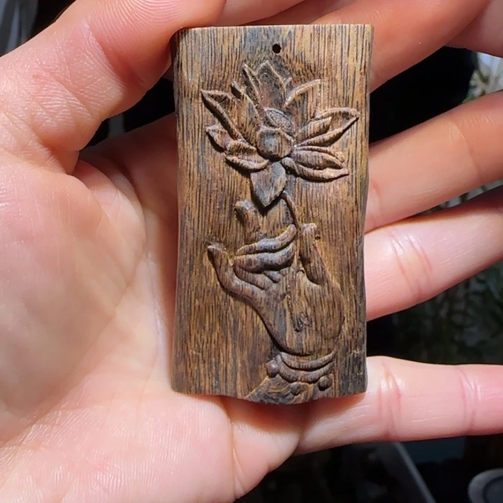 沉香吊坠白露吊坠14.7克