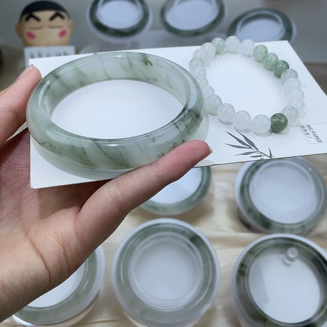 石英质玉（天山翠）未镶嵌手镯60圈口