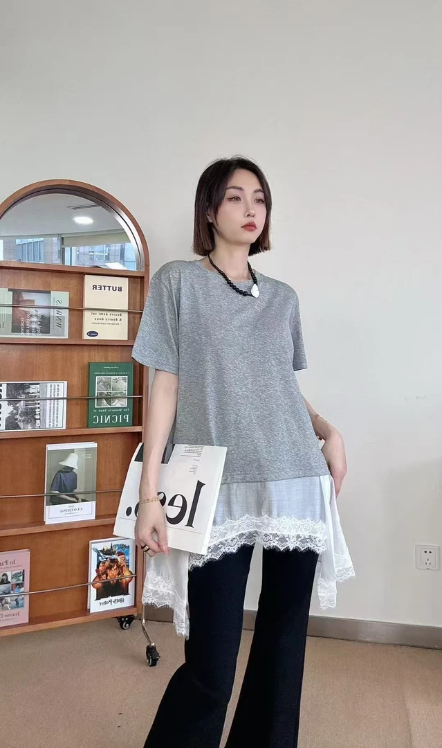 【H.X蕾姐】2025新款夏季圆领短袖T恤女显瘦百搭蕾丝拼接上衣0238