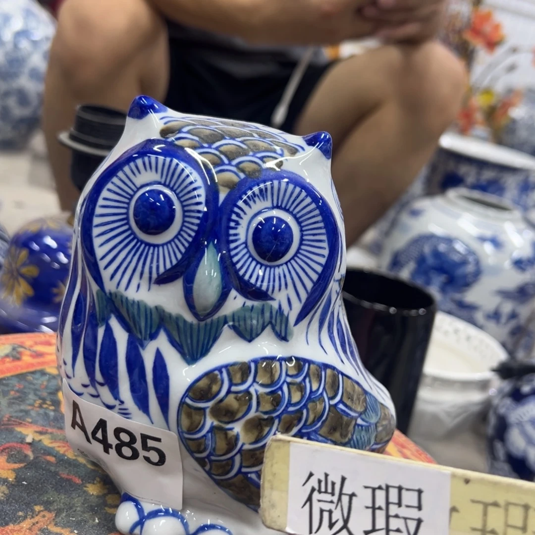 微瑕青花瓷器值得厚爱