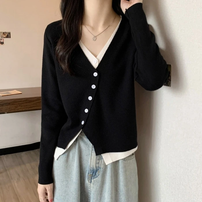 大码胖mm宽松遮肚子假两件针织开衫显瘦v领设计感斜扣打底衫毛衣