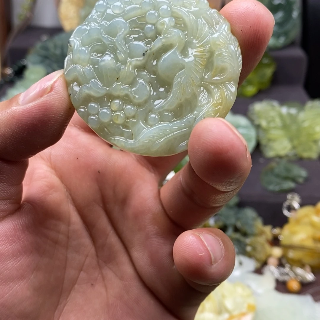 蛇纹石玉未镶嵌吊坠(不含链)