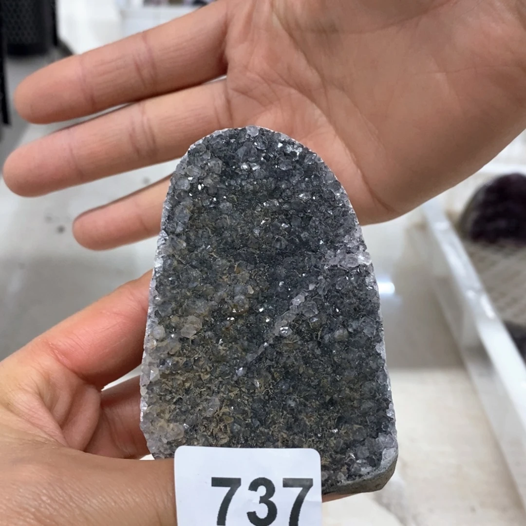 紫晶未镶嵌大型摆件（非配饰）