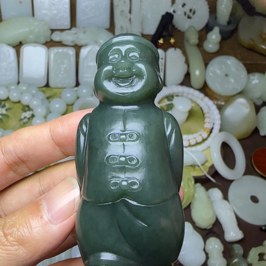 和田玉未镶嵌挂件小地主