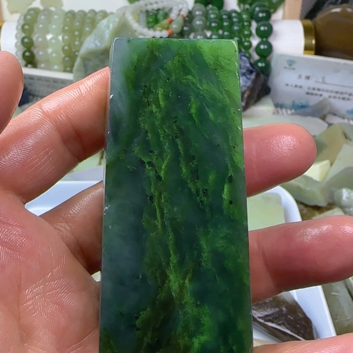 颈饰未镶嵌和田玉木**明