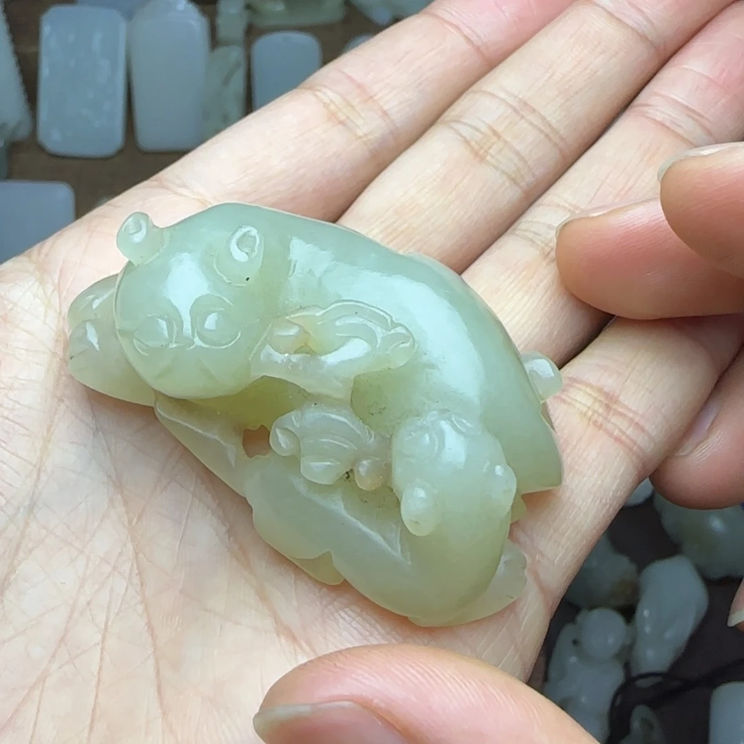 和田玉挂件未镶嵌