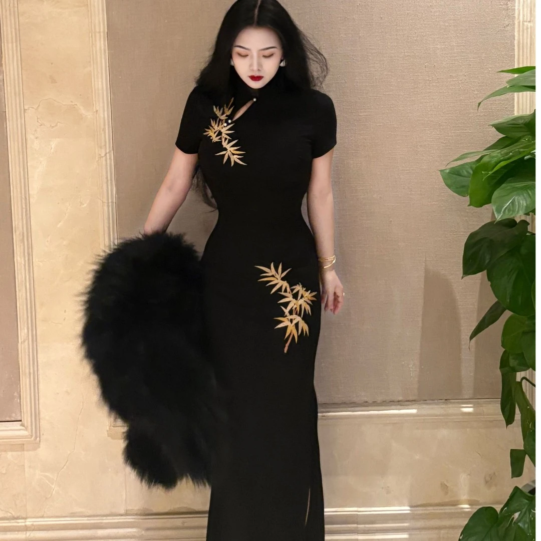 画报夫人2025夏新款自制新中式刺绣旗袍弹力西装连衣裙 短袖金竹