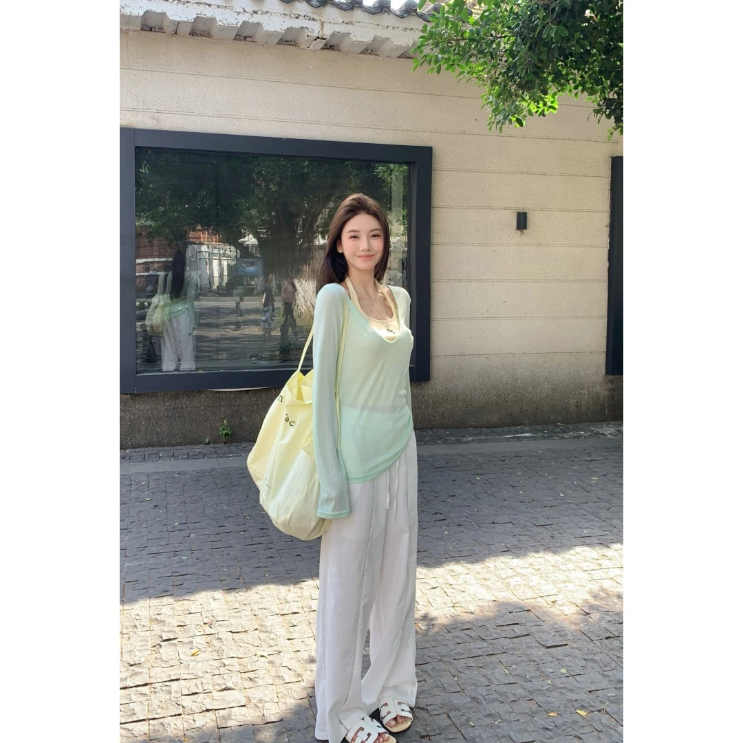 V领纯色百搭防晒T恤+显瘦修身背心+休闲长裤     17726